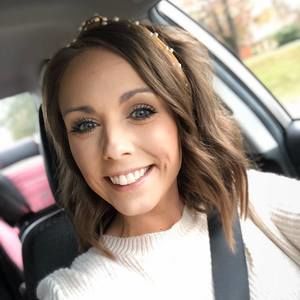 Meet your Posher, Casey